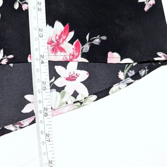 Express	| Open Ladder-Back Panels Floral Sleeveless Top Black | Size Small - Picture 10 of 10